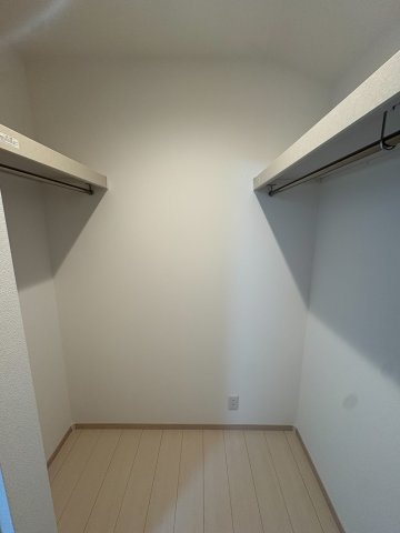 川崎市多摩区東三田２丁目の一戸建ての収納