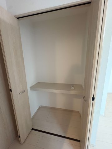 川崎市多摩区東三田２丁目の一戸建ての収納