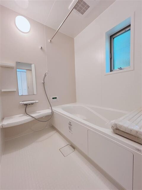 東三田２丁目戸建の浴室