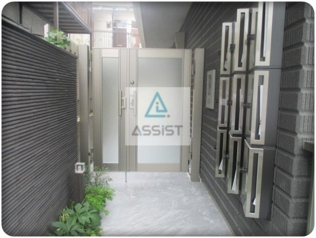 First Maison H・Aのエントランス