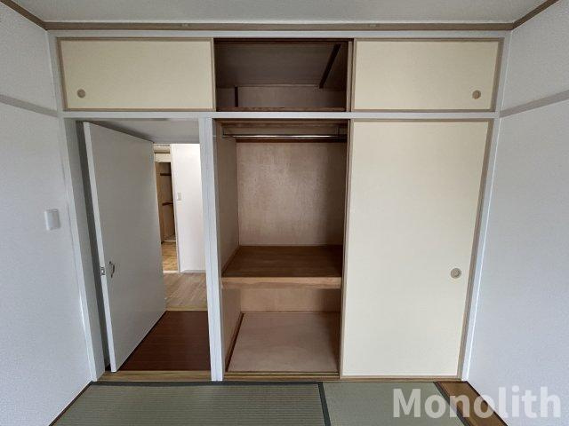 光明台15号棟の収納