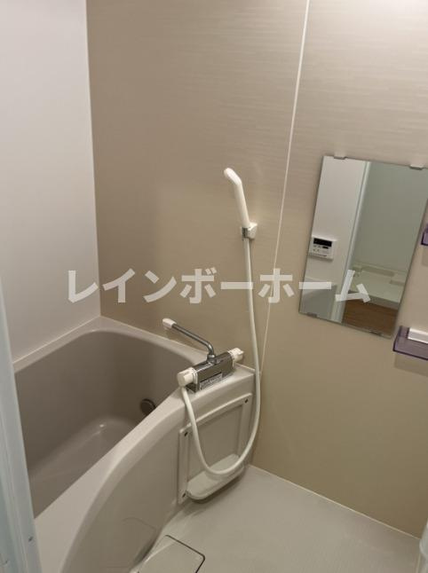 プレシャス鶴ヶ島の浴室