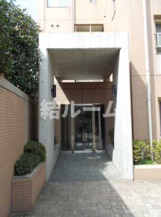 豊島区南長崎３丁目の賃貸マンションのエントランス