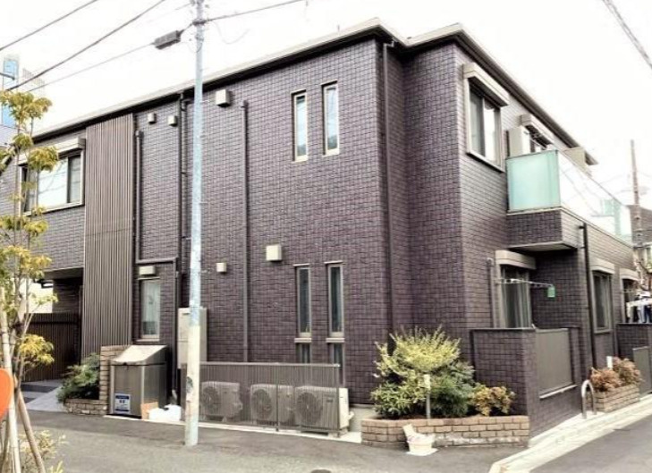 トミークレスト初台の外観