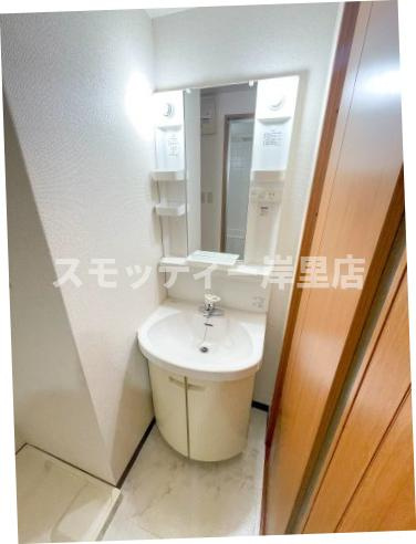 エクセル沢之町の独立洗面台
