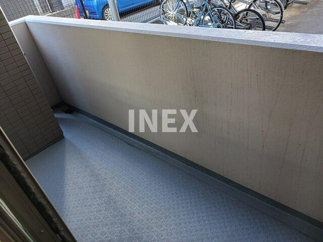 横浜市南区中村町３丁目の賃貸マンションのバルコニー