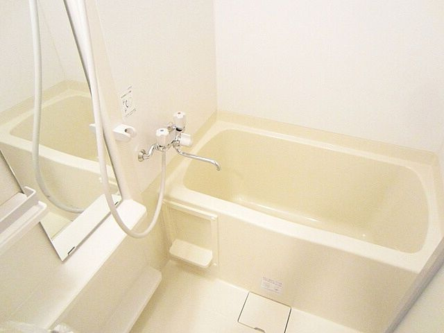カスティーロ東十条の浴室