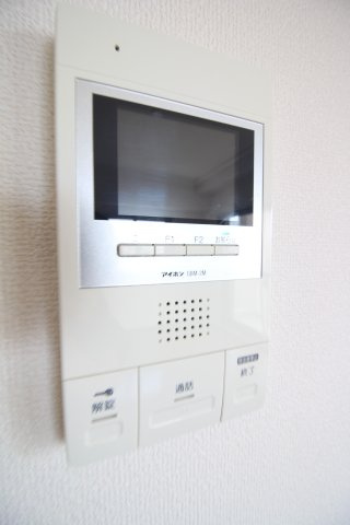 ルミエールヴィラージュのセキュリティ|別号室の参考写真。現況優先。