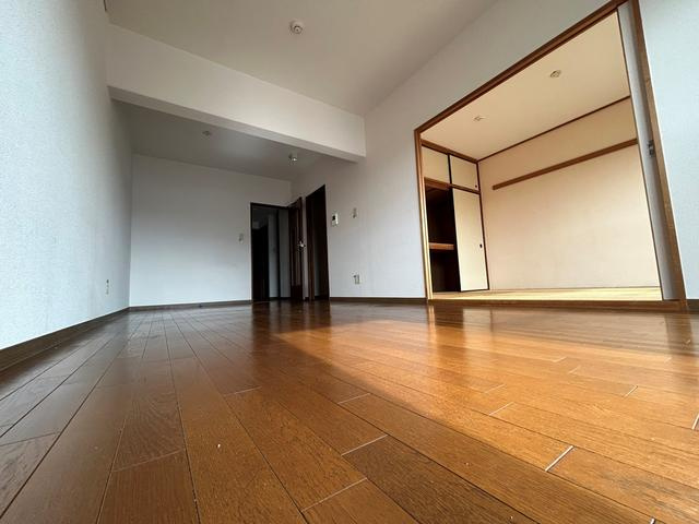 【居間・リビング】