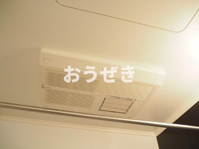 ルーブル錦糸町弐番館の洗面所|ダウンライト