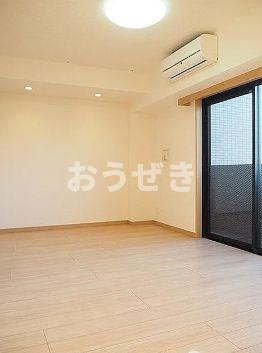ルーブル錦糸町弐番館の居間・リビング