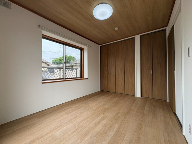 【洋室】 | アトムセレクト東船橋４丁目中古戸建て | 洋室６帖