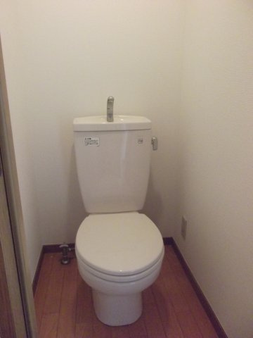 ノーブル中原のトイレ|他のお部屋の参考写真となります。