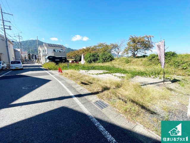 大津市下阪本　第6期　売土地の前面道路含む現地写真|周辺は落ち着いた街並みの住宅地！子育てがしやすい住環境です！