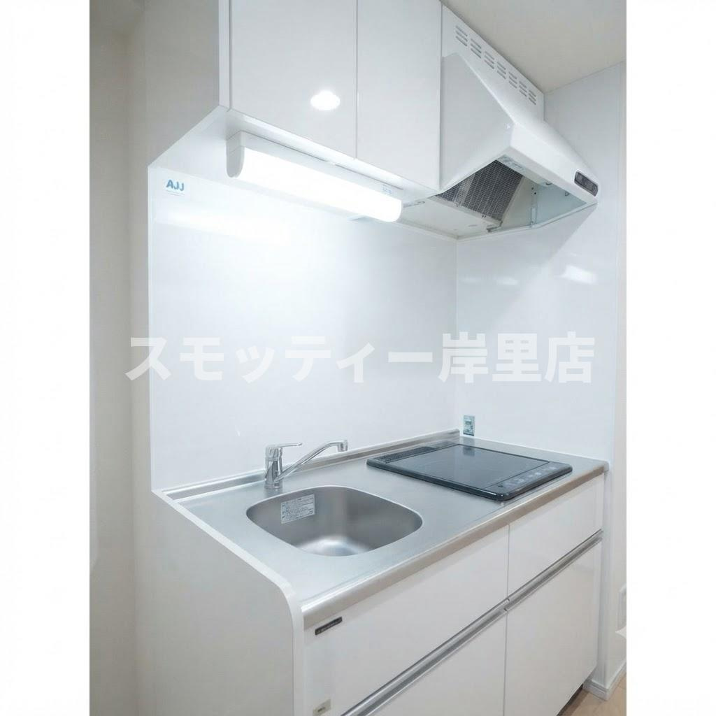 クリスタルエレガンスWESTのキッチン