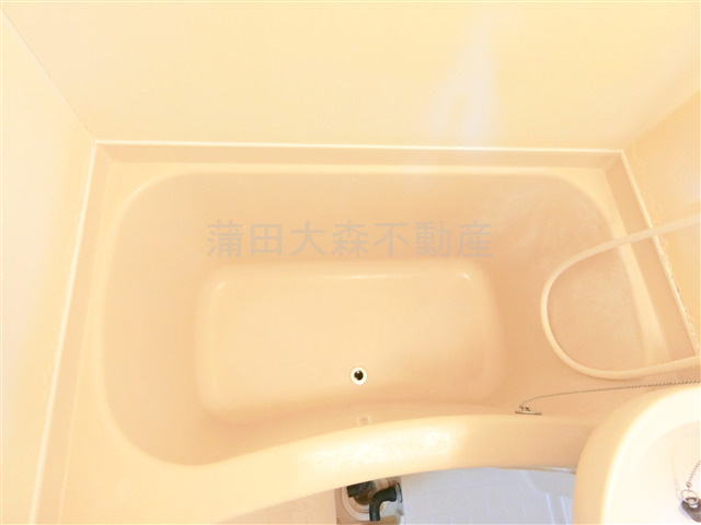 クレッセント大森の浴室