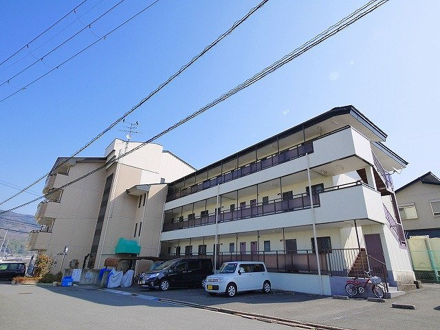 ダルバールやまとの外観|外観もきれいです