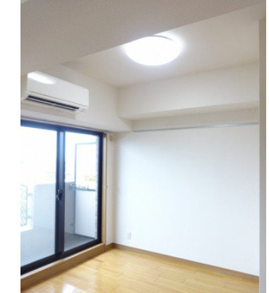 杉並区荻窪２丁目の賃貸マンションの居間・リビング