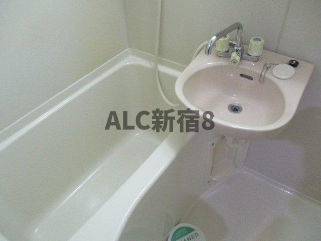 杉並区荻窪２丁目の賃貸マンションの洗面所