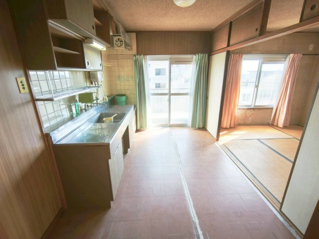 箕面如意谷住宅18号棟の居間・リビング