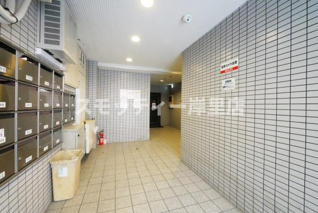 レナジア中加賀屋のエントランス