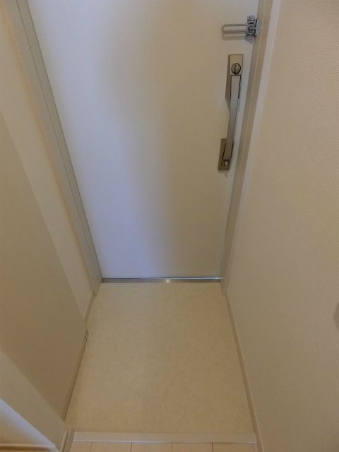 リブリ・メリオダスの玄関