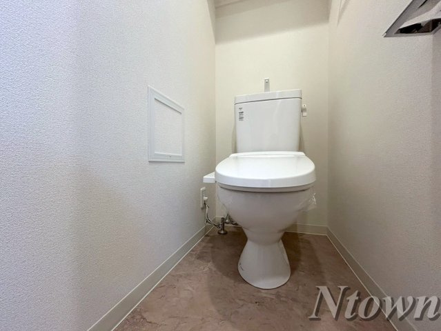 【トイレ】 | プレサンスSAKAEフロント | シンプルで使いやすいトイレです