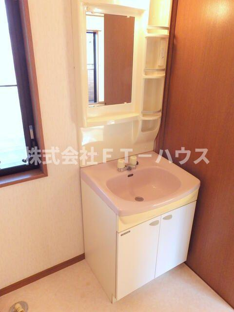メゾンブリーズの独立洗面台