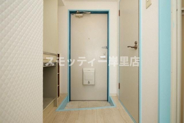 遠里小野４丁目ハイツの玄関