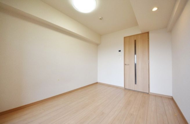 高野台4丁目マンションの居間・リビング|初期費用でお困りなら清水不動産までお気軽にお問い合わせください☆