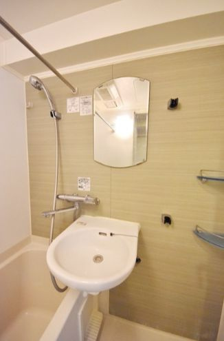 高野台4丁目マンションの浴室|初期費用でお困りなら清水不動産までお気軽にお問い合わせください☆