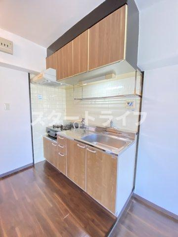 大阪市淀川区東三国４丁目の賃貸マンションのキッチン