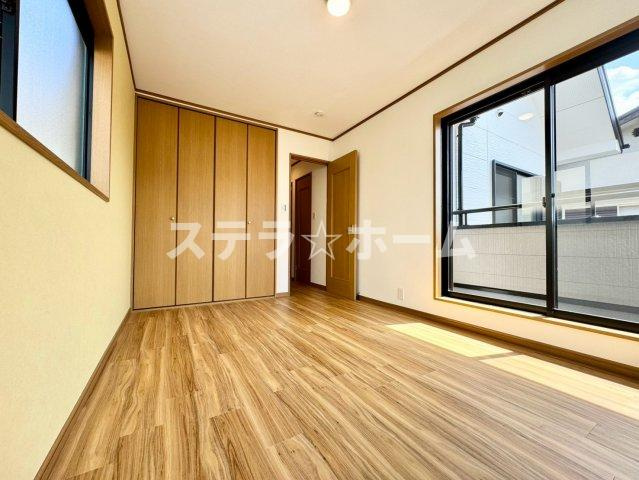 箕面市西小路3 中古戸建の洋室|使い勝手のいい洋室です