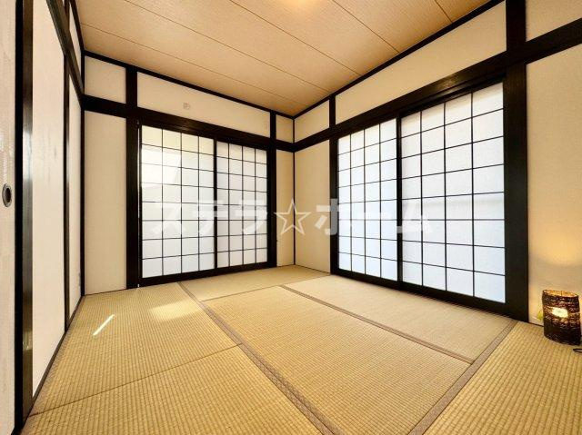 箕面市西小路3 中古戸建の和室|和室があると落ち着いた雰囲気になりますね