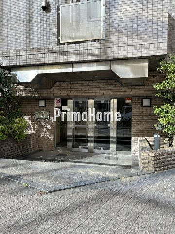 プレール東神田のエントランス