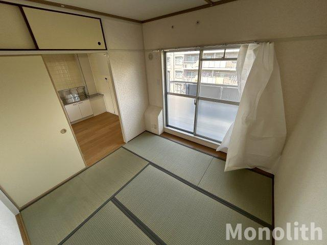泉北城山台３丁17号棟の和室