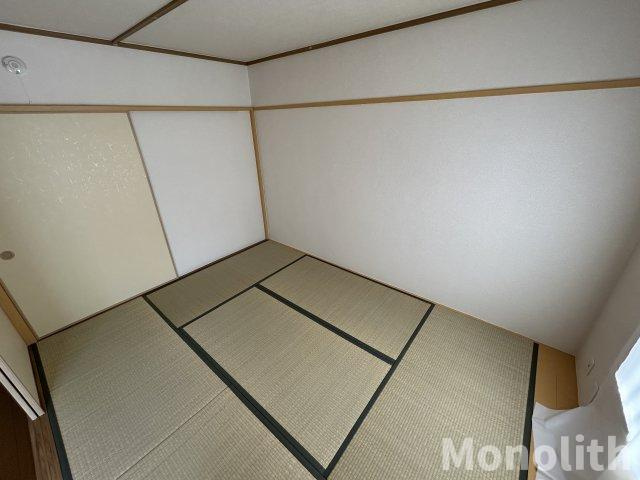 泉北城山台３丁17号棟の和室