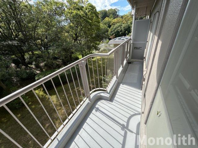 泉北城山台３丁17号棟の玄関