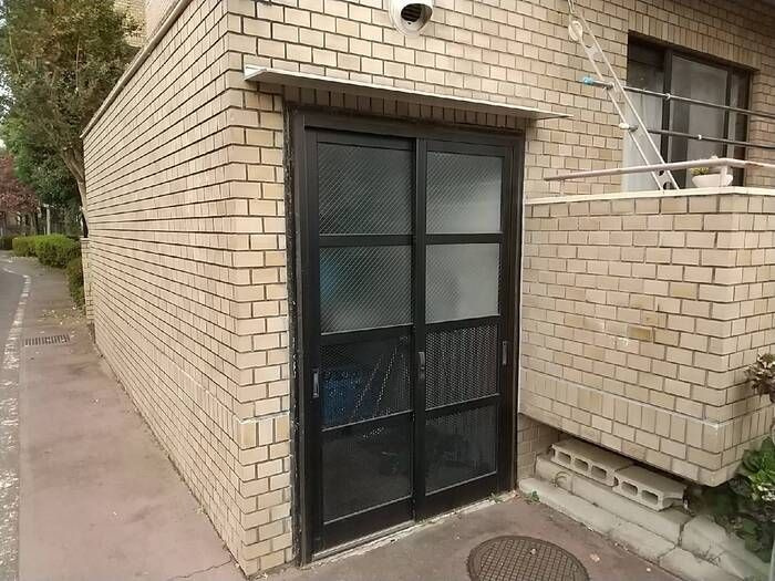ロワール赤塚のエントランス