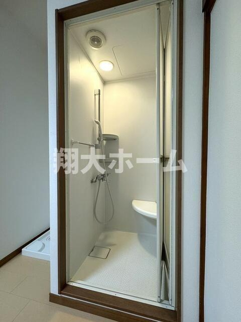 角重マンションのシャワールーム