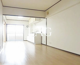 【居間・リビング】 | 第五小崎ビル | 洋室のお部屋です。