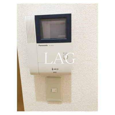 【セキュリティ】 | ピアッツァ新宿 | モニター付インターホンです。