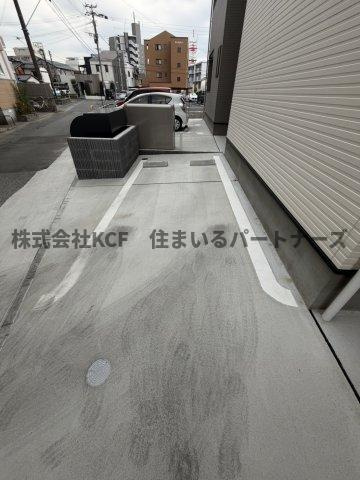 THENOBLES 花畑の駐車場|駐車場があるので、車を買う予定の方も安心です