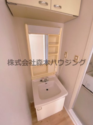 【独立洗面台】 | 　ビレッジハウス春日Ⅰ　2号棟 | 独立洗面台あり、毎朝おしゃれに忙しい女性の方におすすめです