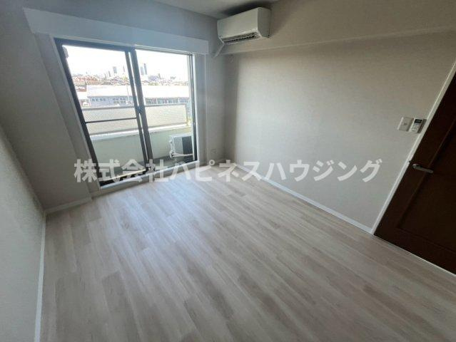 リアライズ柏Ⅰの洋室