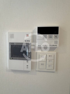 【設備】 | スプランディッド本町グラン　南大江小学校区 | スプランディッド本町グラン　モニター付きインターホン＆給湯器