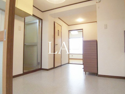 【居間・リビング】 | カーサ北新宿 | 洋室のお部屋です。