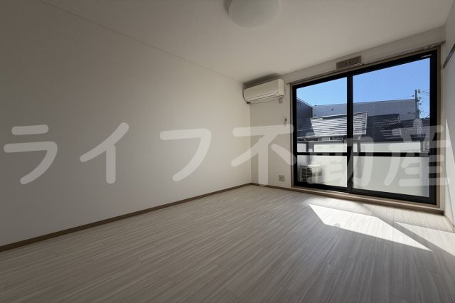 エンジェルハイツ瓢箪山の居間・リビング|ゆったりとした居間です
