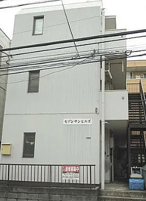 川崎市多摩区南生田６丁目のアパートの外観