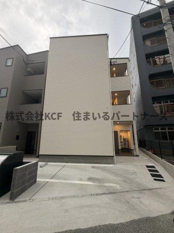 THENOBLES 花畑の駐車場|駐車場があるので、車を買う予定の方も安心です
